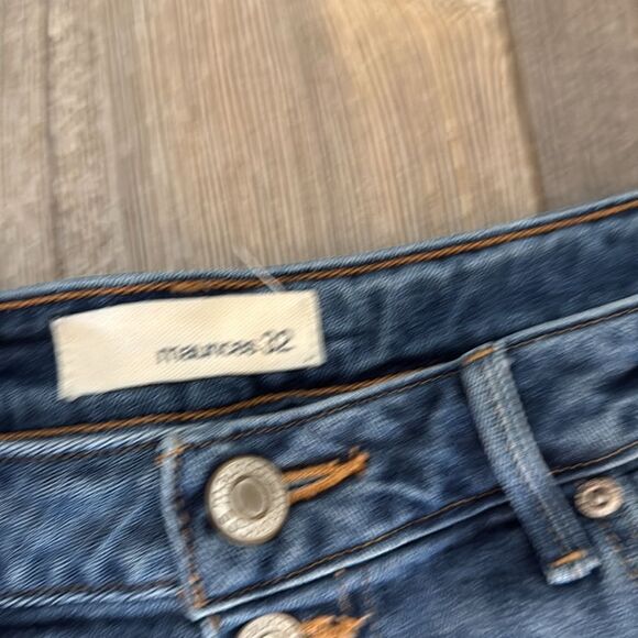 Maurice’s Distressed Knee Button Fly Denim - Picture 4 of 10